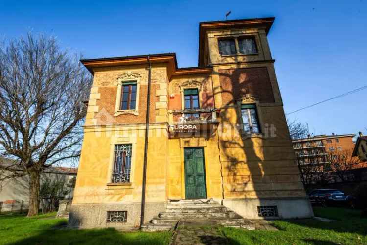 Villa unifamiliare viale Leonardo da Vinci 15, Centro, Codogno