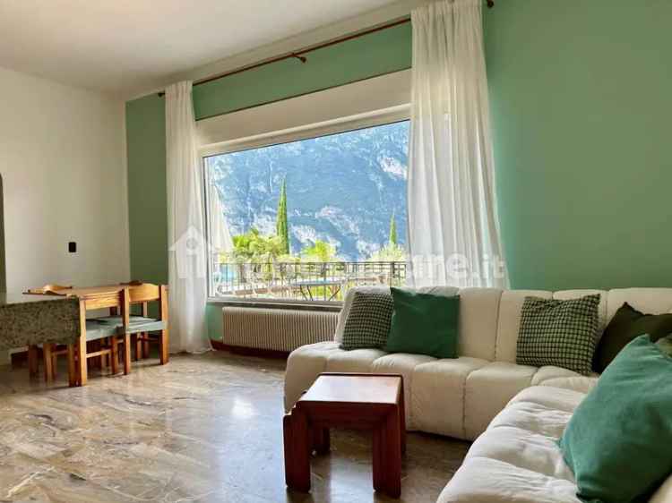 Villa unifamiliare via Monte Brione, Centro, Riva del Garda