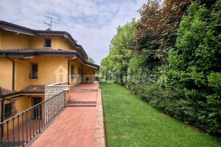 Villa unifamiliare, ottimo stato, 550 m², Centro, Padenghe sul Garda