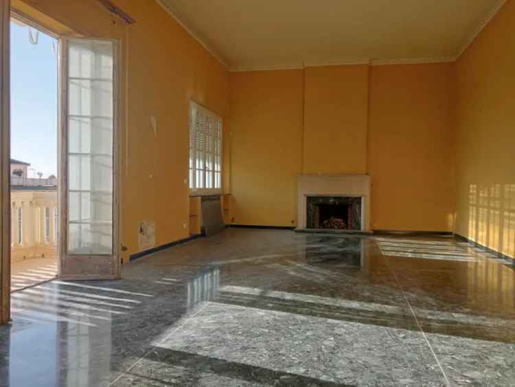 Appartamento in Via Corsica 19, Genova, 14 locali, 405 m², 5° piano