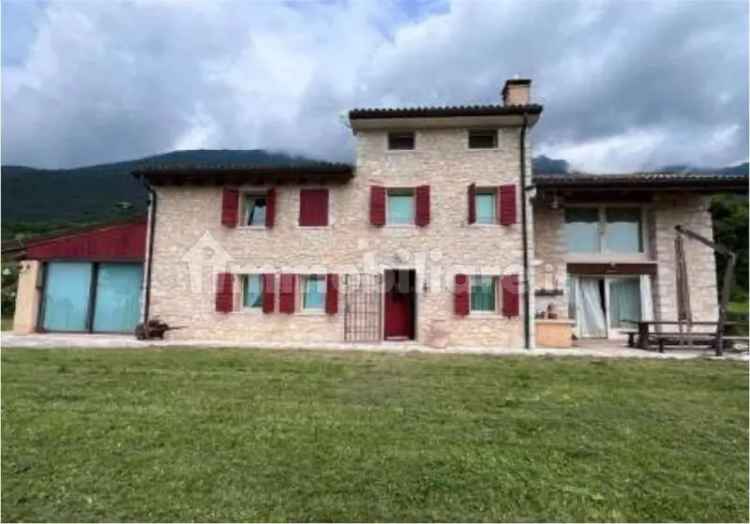 Villa all'asta via Santa Lucia, 26, Pieve del Grappa