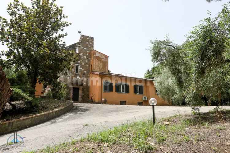 Villa unifamiliare via Grotte di Torri 9, Fara in Sabina