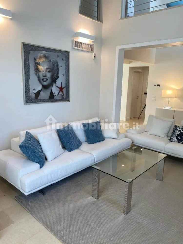 Villa unifamiliare, ottimo stato, 198 m², Centro, Forte dei Marmi