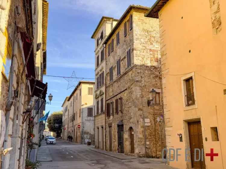 Quadrilocale corso Armando Diaz, Centro, Massa Marittima