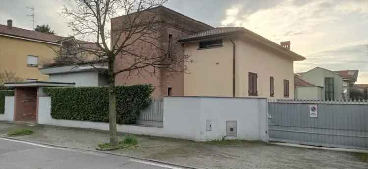 Villa 3 camere 2 bagni Autorimessa Giardino