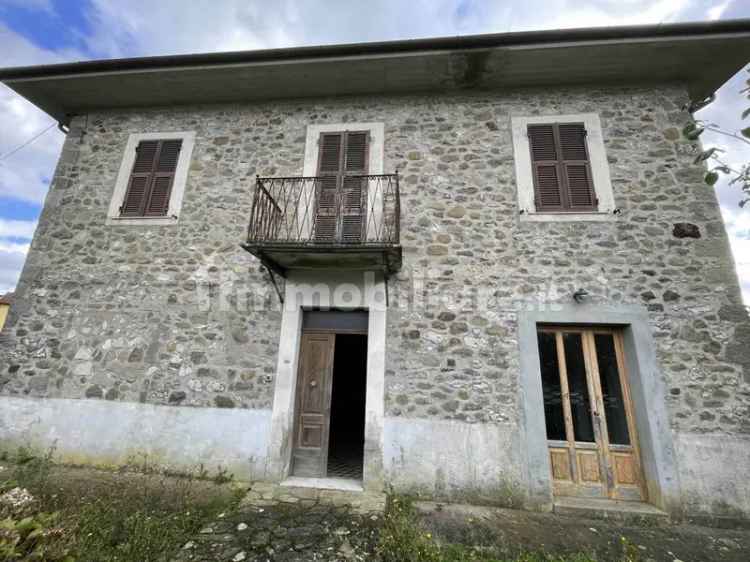 Villa unifamiliare via Padre Antonio della Porta 79, Villafranca in Lunigiana