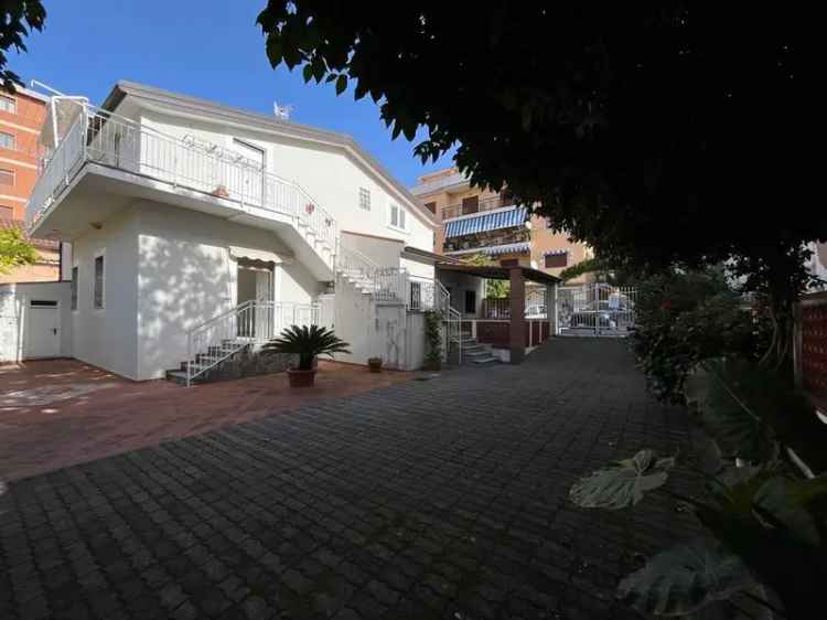 Villa singola in Via Lauro, 78, Scalea (CS)