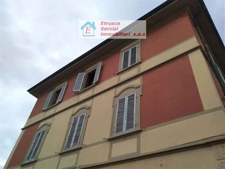 Appartamento in Pilade Caporali 37, Suvereto, 7 locali, 1 bagno