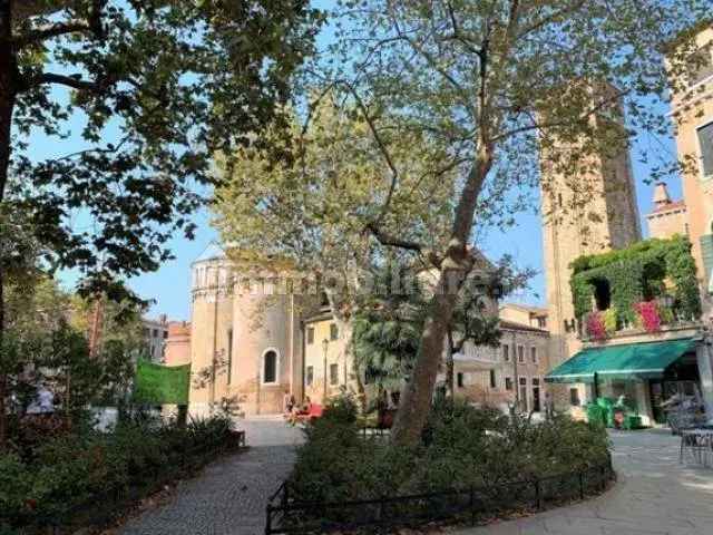 Bilocale Campo San Giacomo da l'Orio, Santa Croce, Venezia