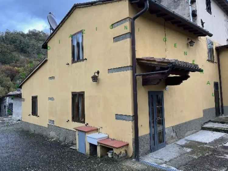 Villa terratetto in VIA VILLORE 1, Vicchio, 5 locali, 1 bagno, 90 m²