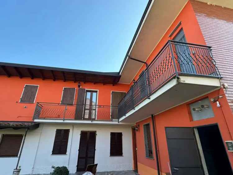 Villa in Mortara, 37, Mortara (PV)