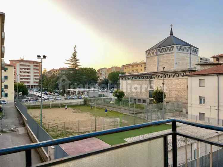 Quadrilocale via San Severino, Ascoli Piceno