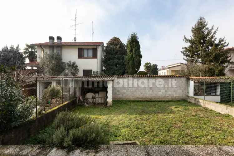 Villa unifamiliare via Paolo Morselli 46, Vallere, Castellana, Vigevano