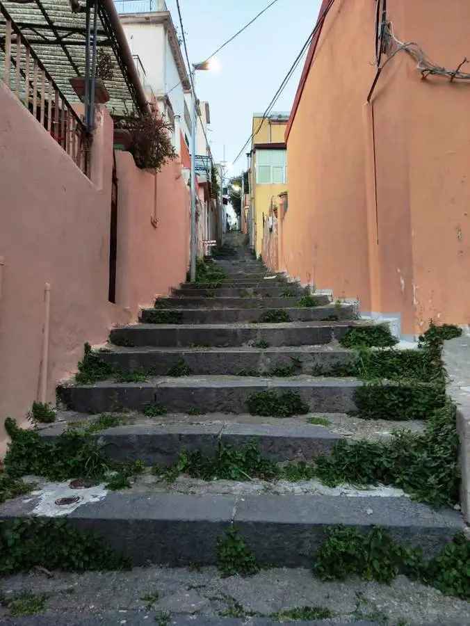 Casa Indipendente in Via Bartolomeo Maniscalco, 11, Messina (ME)