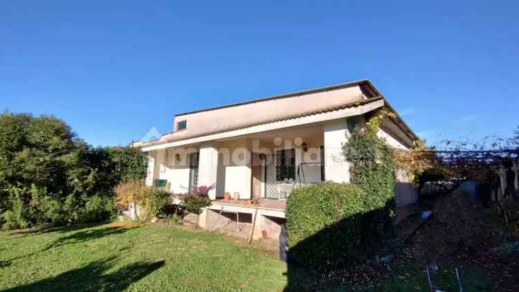 Villa bifamiliare via Pantanelle, 3, Campo di Carne - Pantanelle, Aprilia