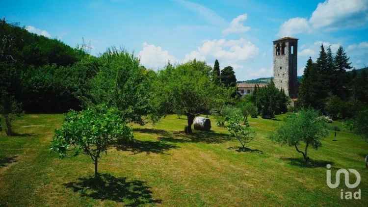 Vendita villa 17 locali di 380 m² in Barberino di Mugello (50031) - 121008 - iad