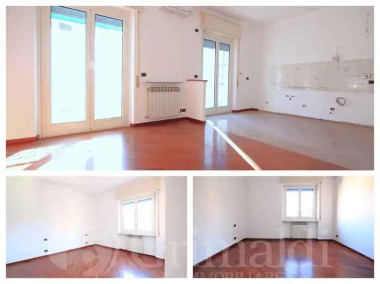 Appartamento in Barchetta, Genova, 5 locali, 1 bagno, 80 m², 4° piano