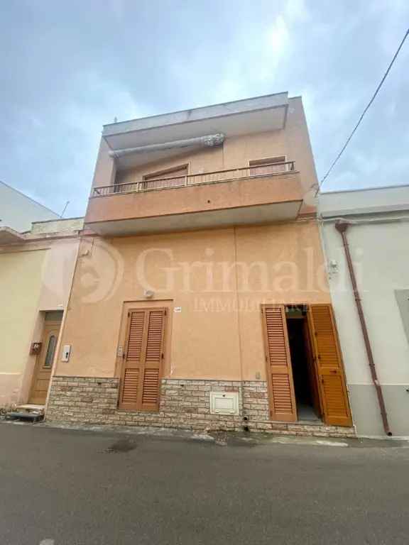 Appartamento in Via Aragona 124, Tuglie, 5 locali, 2 bagni, 229 m²