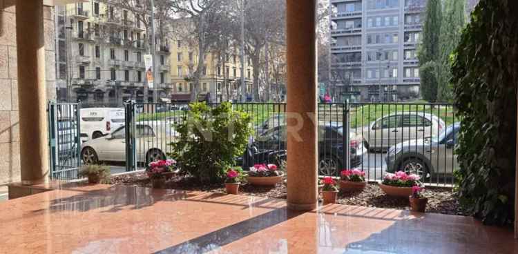 Appartamento in Viale Caldara 20, Milano, 6 locali, 2 bagni, 140 m²