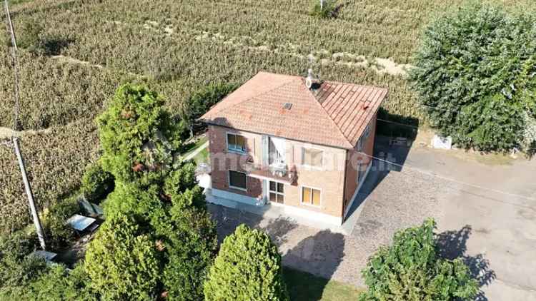 Villa unifamiliare, buono stato, 220 m², Area Produttiva Via Lunga, Valsamoggia