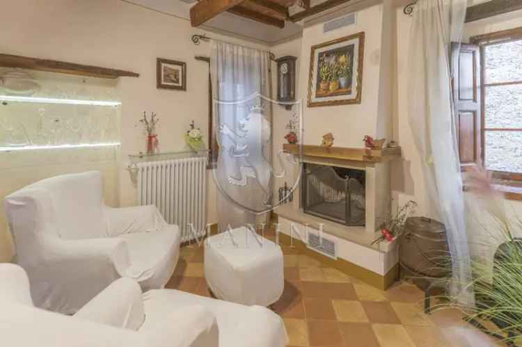 Appartamento in Corso il rossellino, Pienza, 6 locali, 2 bagni, 80 m²