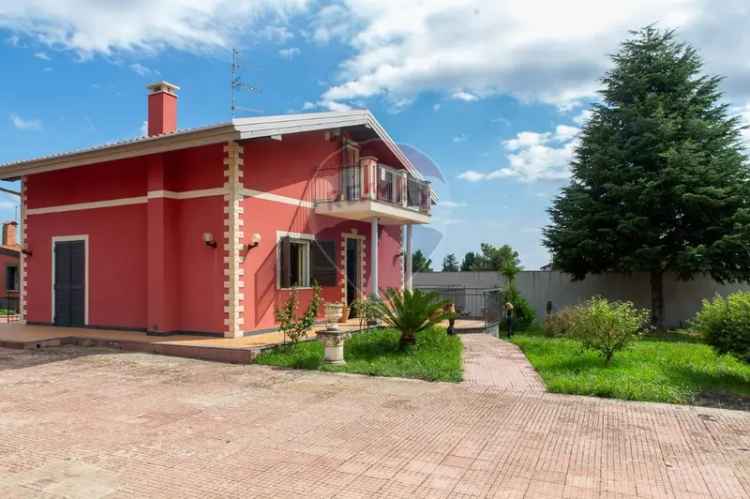 Villa in Via Giuseppe Ungaretti, Mascalucia, 6 locali, 2 bagni, 153 m²