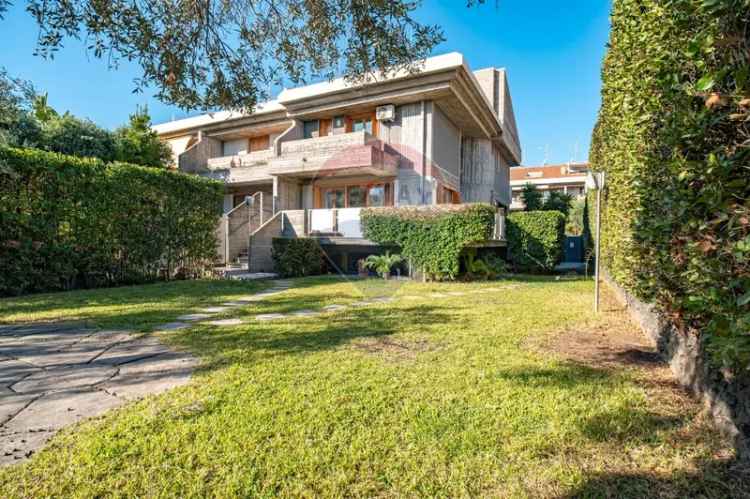 Villa a schiera in Via Brenta, San Gregorio di Catania, 13 locali