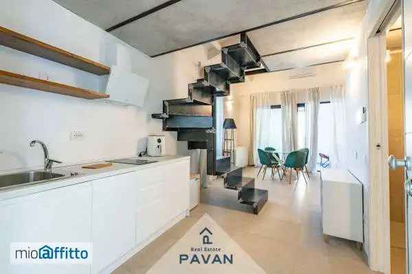 Appartamento In Affitto in Cagliari, Sardegna