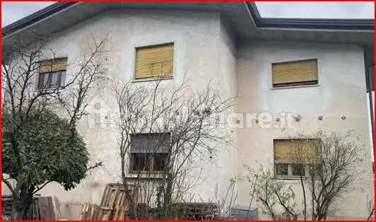 Villa all'asta via Tomasina, 19, 46040 Guidizzolo Italia, Guidizzolo