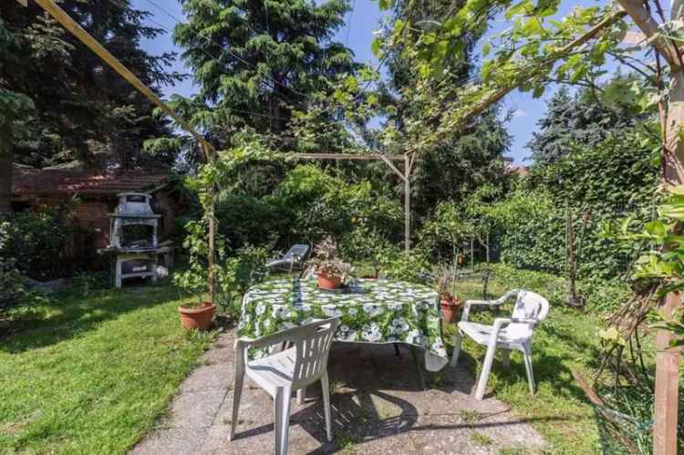 Villa in Via Diotti 16, Milano, 7 locali, 3 bagni, giardino privato