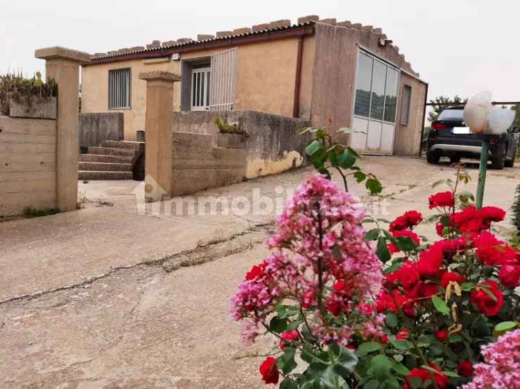 Villa unifamiliare Contrada Conservatore, Conservatore - San Giacomo, Ragusa