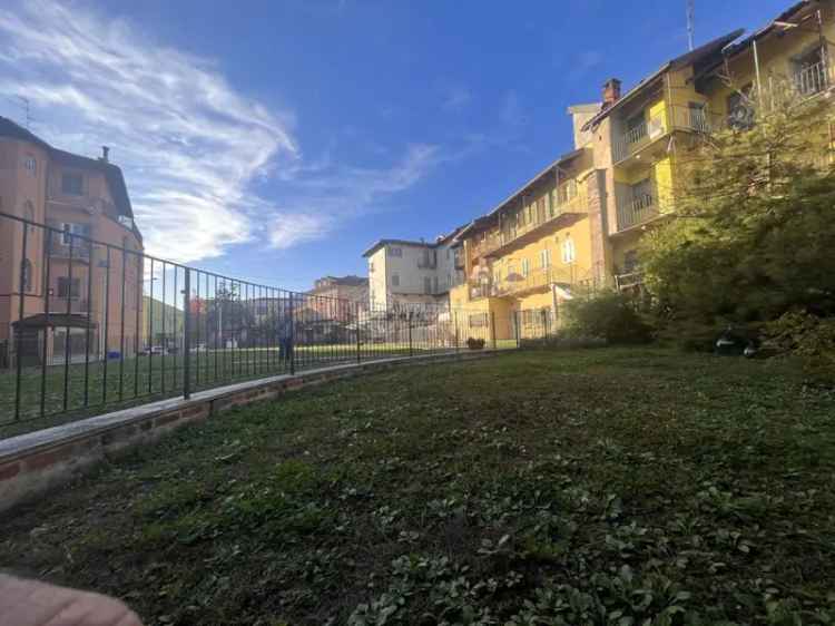 Terratetto unifamiliare piazza Cossato, Centro Storico, Biella