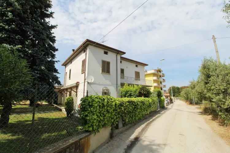 Villa singola in Via 28 settembre, Alba Adriatica, 7 locali, 2 bagni