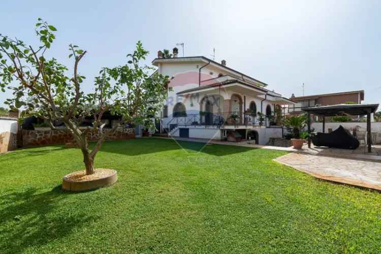 Villa in Via Galatro, Roma, 4 locali, 3 bagni, giardino privato