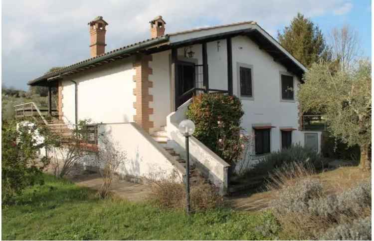 Casa indipendente in vendita a Canale Monterano