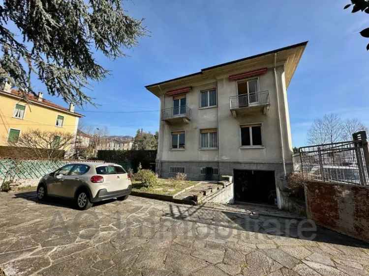 Villa in Via Felice Cavallotti, Verbania, 6 locali, 2 bagni, 290 m²