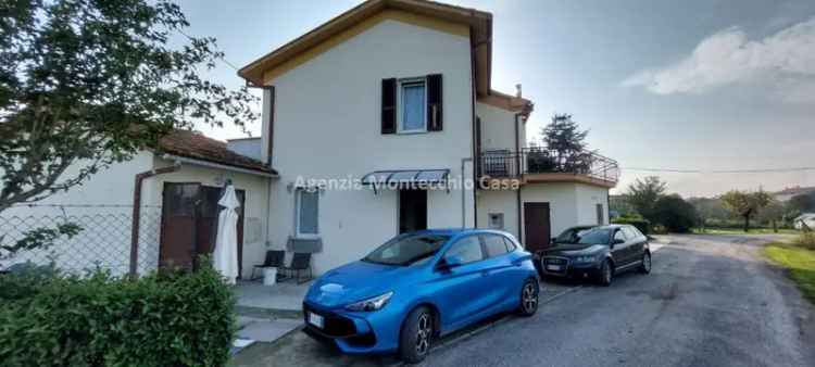 Villa a schiera in Via Indipendenza, Montelabbate, 7 locali, 3 bagni