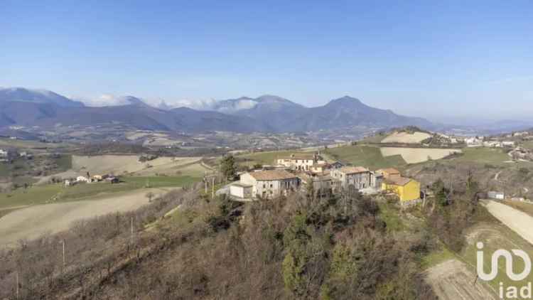 Quadrilocale frazione Nebbiano 117, Fabriano