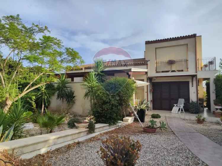 Villa in Strada Capo Murro di Porco, Siracusa, 5 locali, 2 bagni