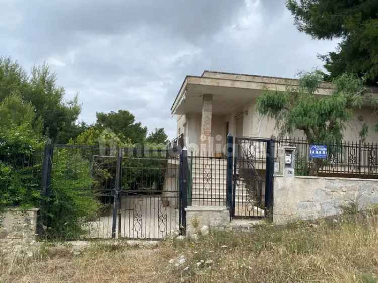 Villa unifamiliare via Primaldo Coco, 17, Centro, Nardò