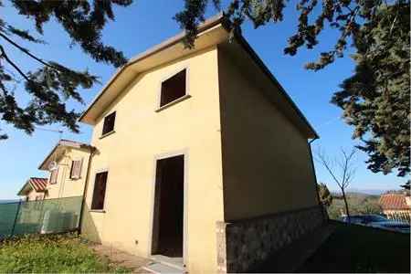 Villa a Schiera 180 mq Perugia Fratticiola Selvatica