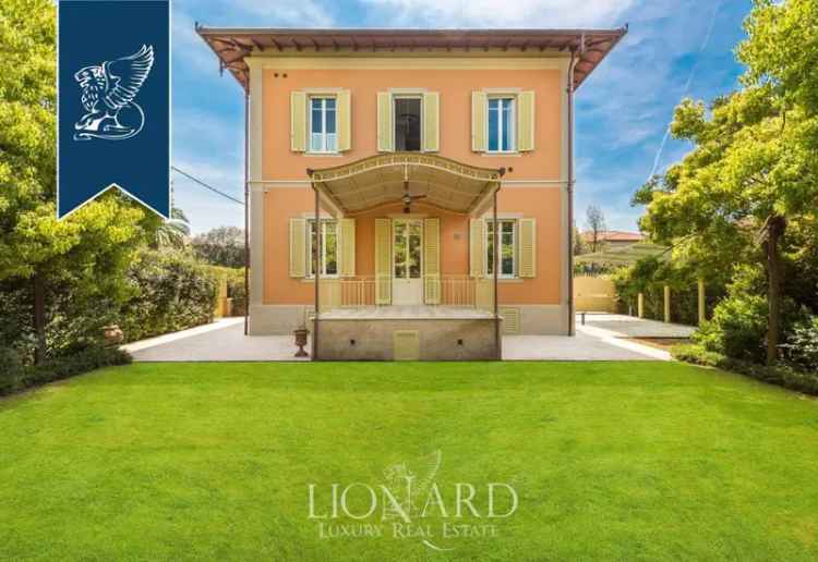 Villa unifamiliare, ottimo stato, 370 m², Centro, Forte dei Marmi