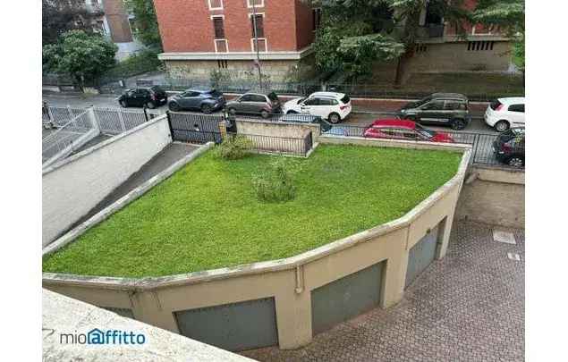 Affitto 4 camera appartamento di 125 m² in Bologna