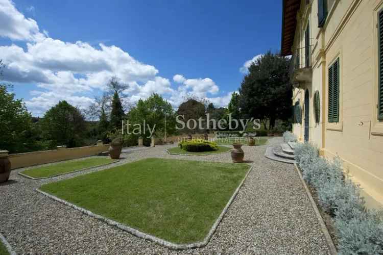 Spettacolare Villa Aristocratica alle Porte di Siena