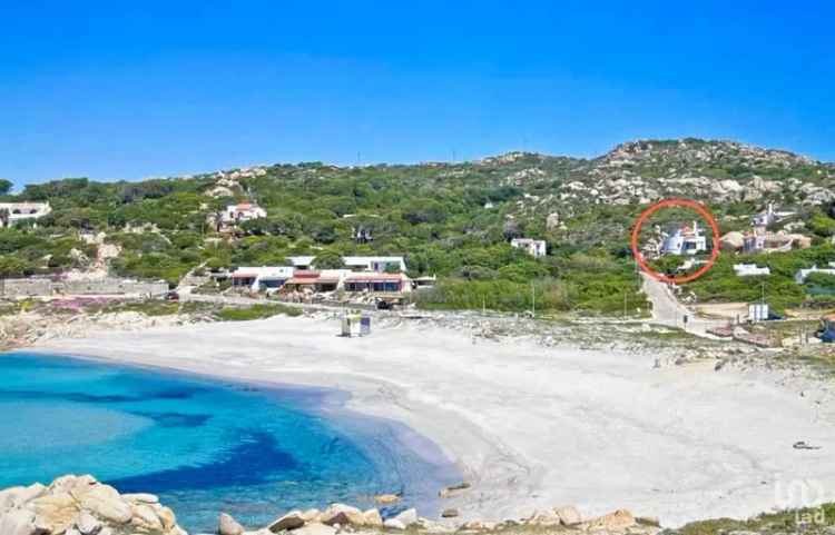 Vendita villa 5 locali di 180 m² in Santa Teresa Gallura (07028) - 123735 - iad