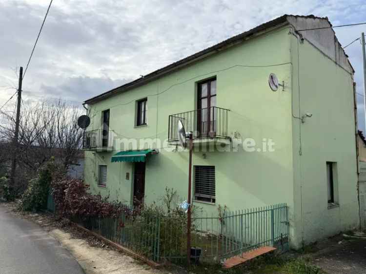 Villa unifamiliare Contrada Torre Alfieri, Torre Alfieri, Benevento