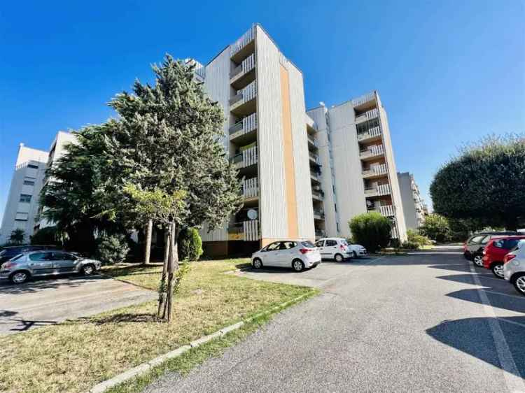 Appartamento in Corso Lazio 49, Frosinone, 7 locali, 2 bagni, 121 m²