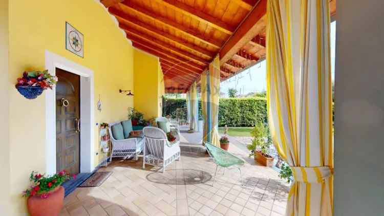 Villa unifamiliare, ottimo stato, 250 m², Ripa Pozzi Querceta Ponterosso, Seravezza