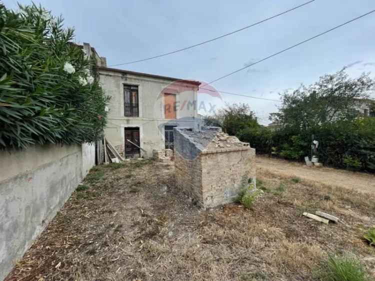 Casa Indipendente in vendita a Miglianico contrada Cerreto inferiore, 351