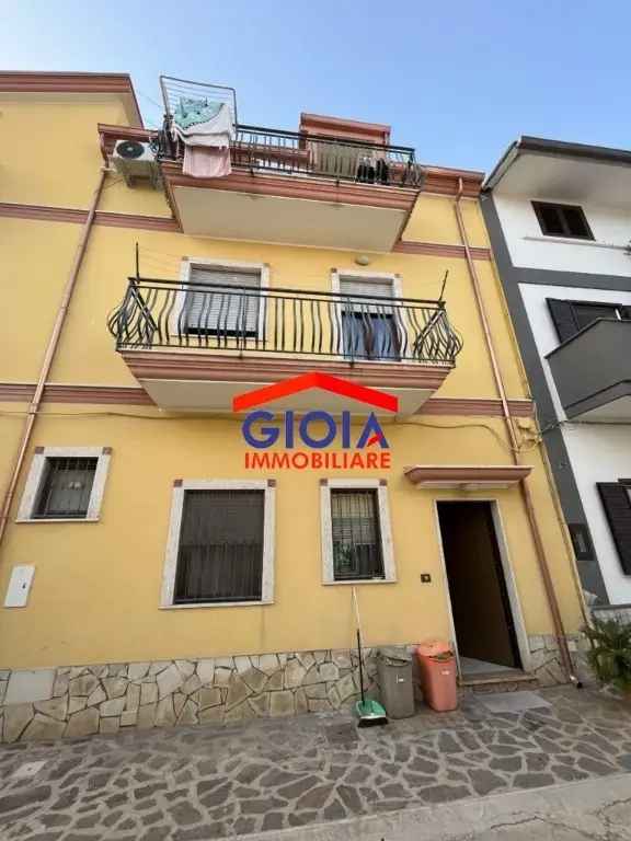 Villa in Via gaeta, Mondragone, 120 m², classe energetica F in vendita